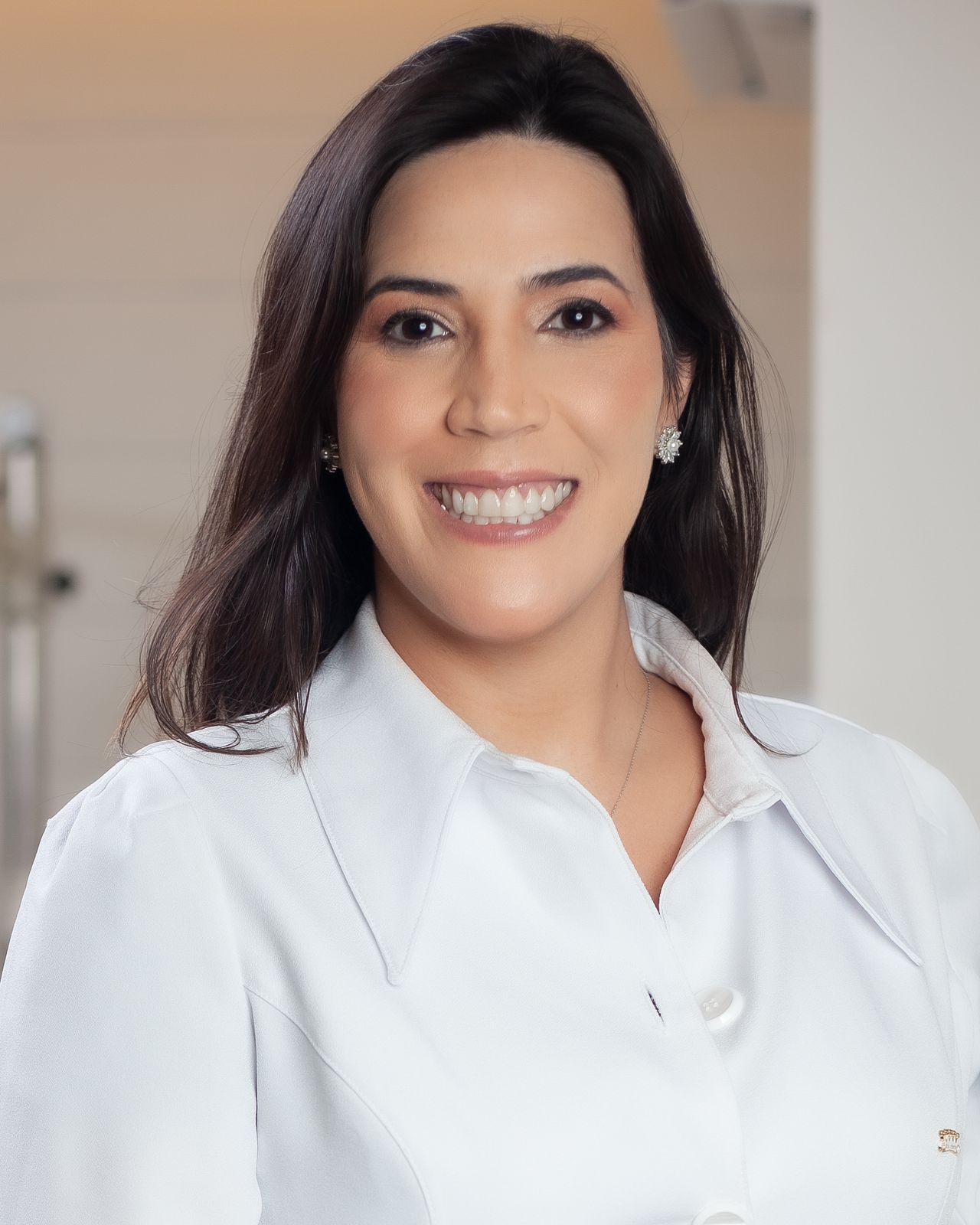 Dra. Nara Lídia Vieira Lopes